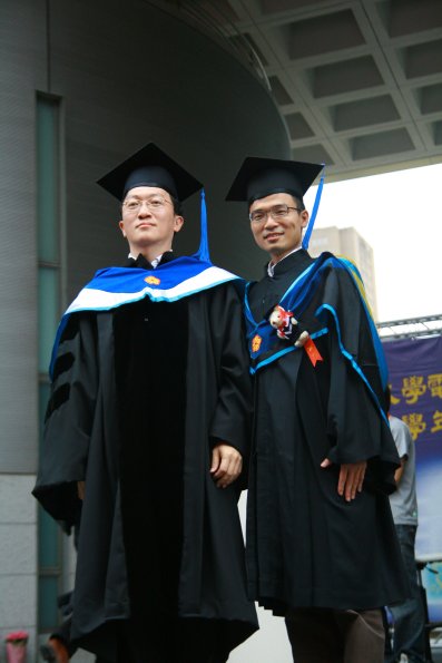 Graduate _112_