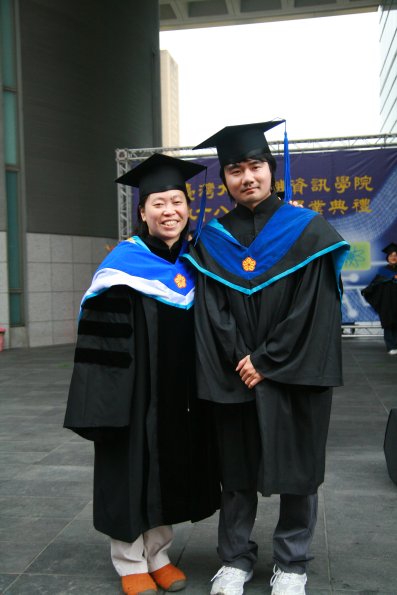 Graduate _125_
