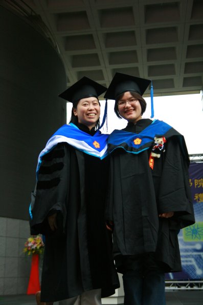 Graduate _126_