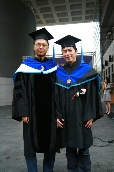 Graduate _153_