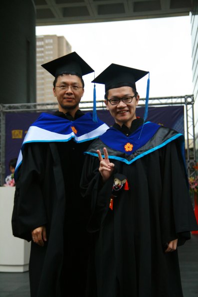 Graduate _159_