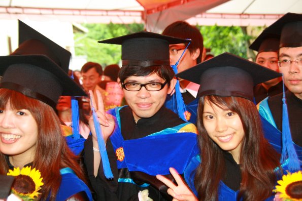 Graduate _161_