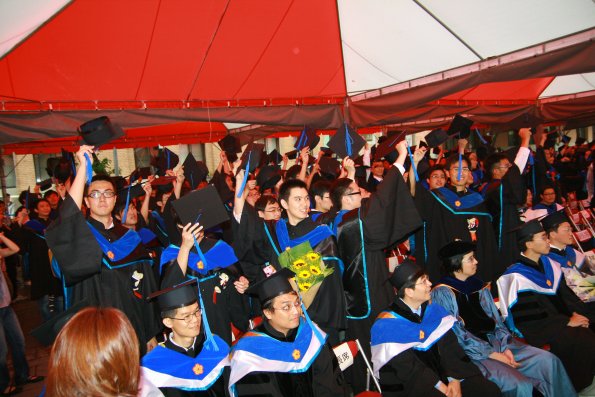 Graduate _165_