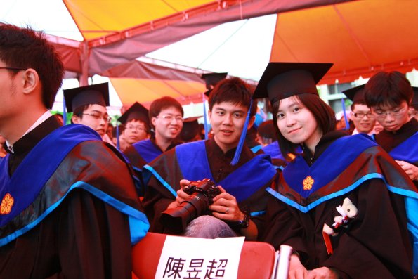 Graduate _33_