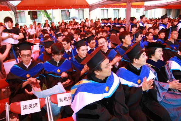 Graduate _46_