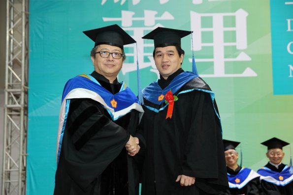 2X5A5857