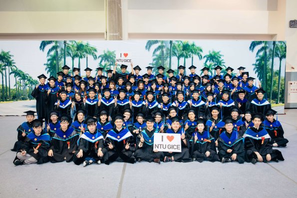 3B1A1683-1351