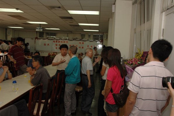 DSC-98073105318360