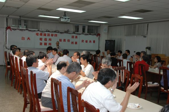 DSC-98073109518402